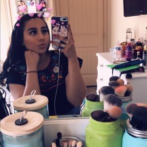 Meet your Posher, Clara